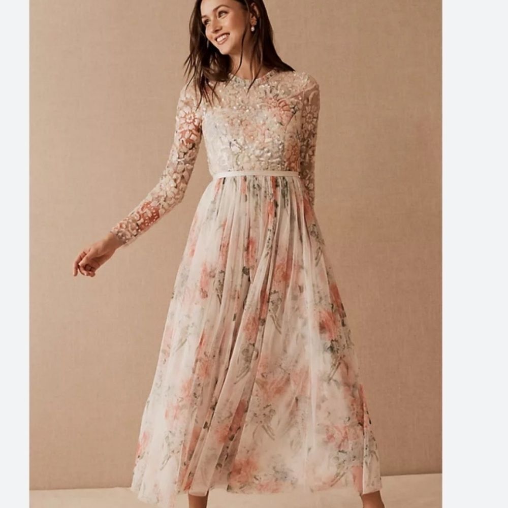 Needle & Thread
floral-embroidered flared dress 